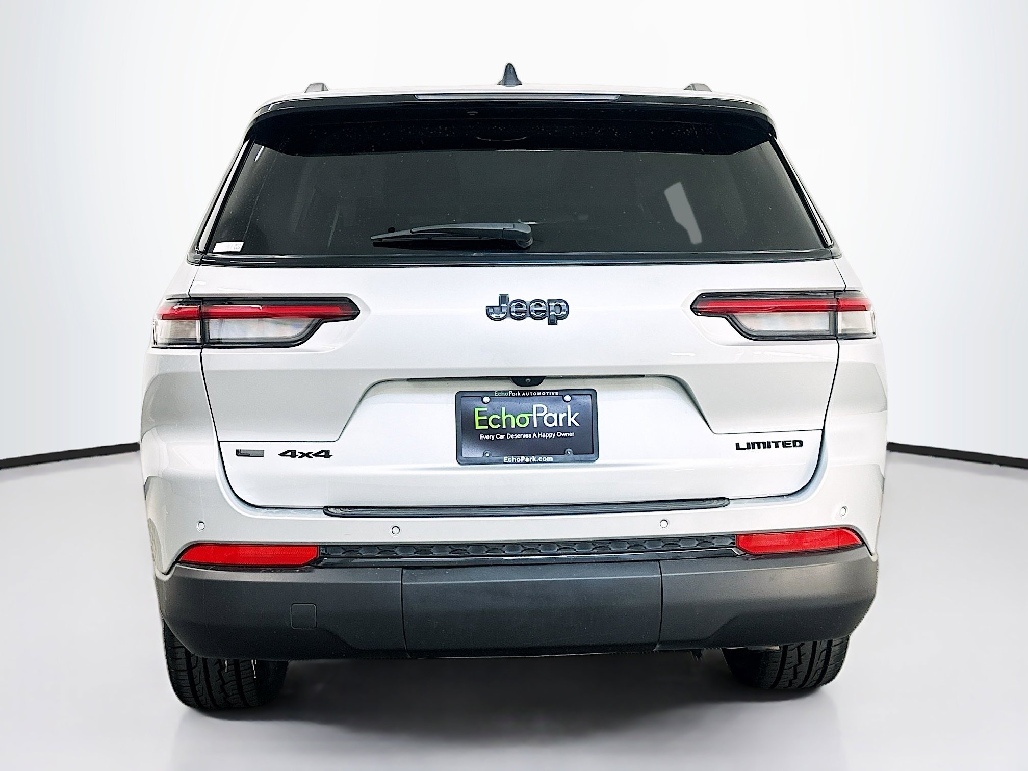 Used 2023 Jeep Grand Cherokee L Limited w/ Black Appearance Package image 7