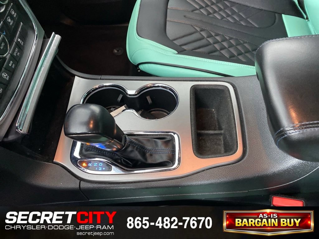 Used 2018 Jeep Grand Cherokee Laredo AWD/4WD image 23
