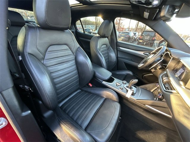 Used 2022 Alfa Romeo Stelvio Veloce image 25