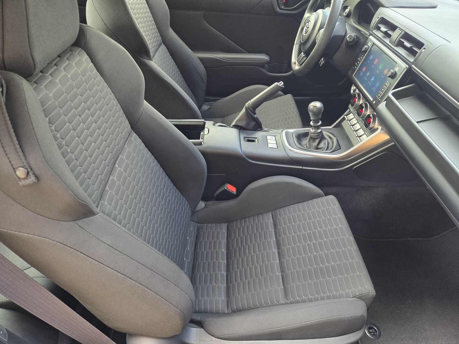 Used 2024 Toyota GR86 RWD image 13