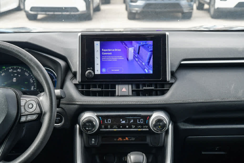 Used 2025 Toyota RAV4 XLE AWD/4WD image 14