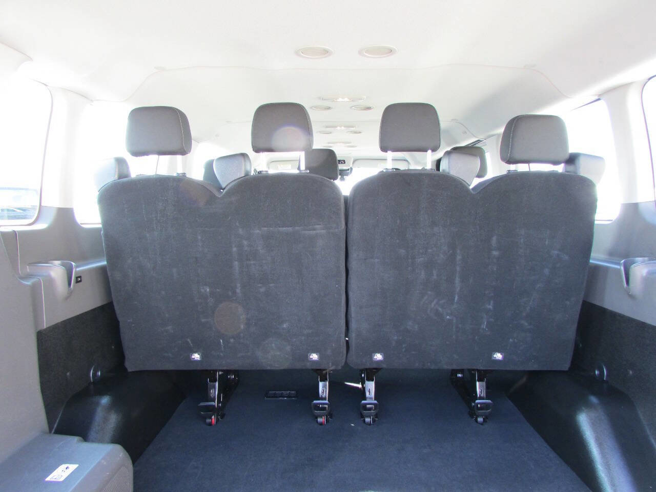 Used 2023 Ford Transit 350 XLT image 29