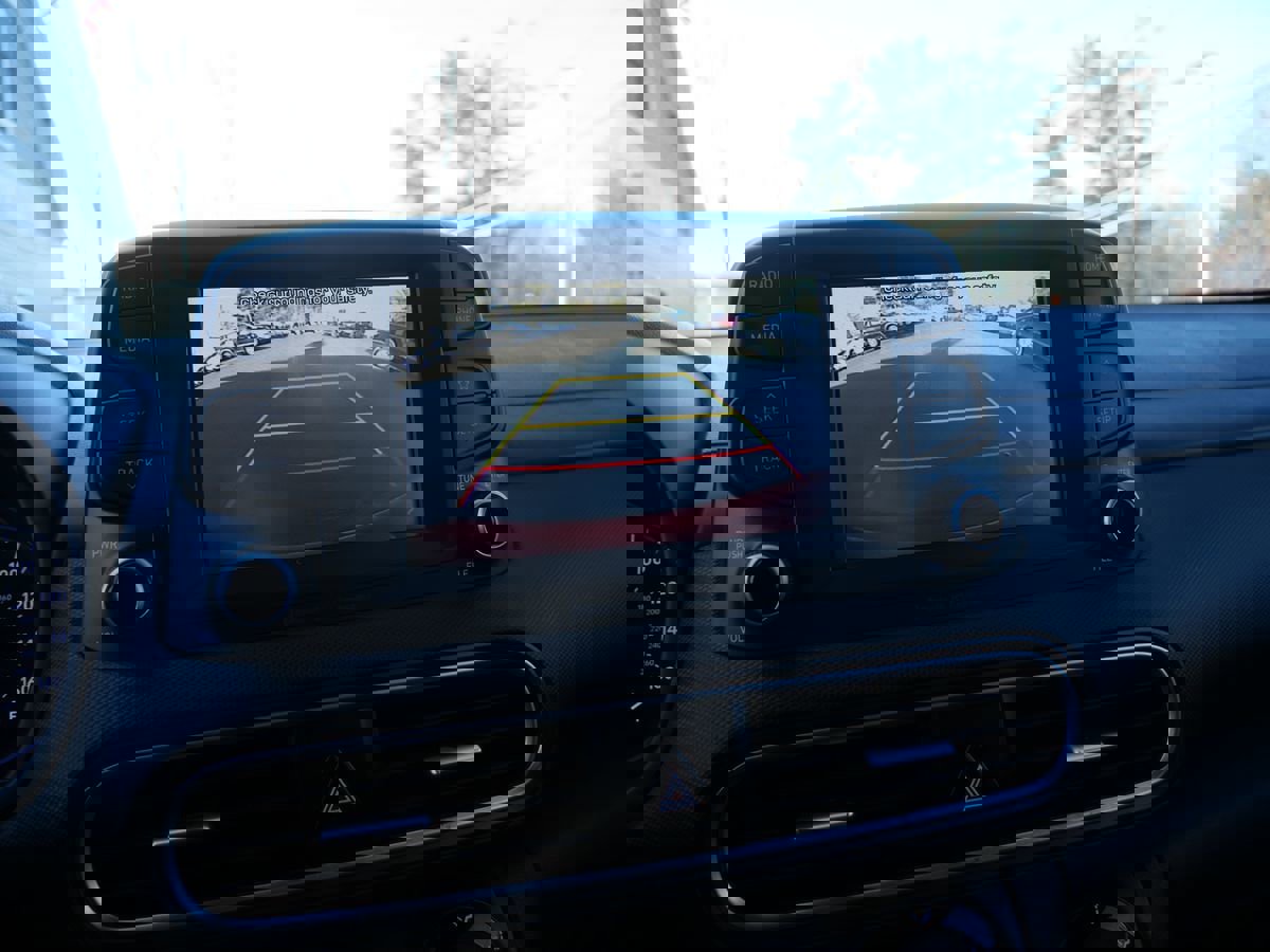 Used 2021 Hyundai Kona SEL image 12