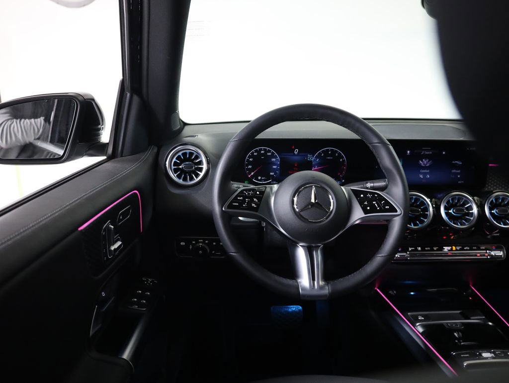 Certified 2025 Mercedes-Benz GLB 250 4MATIC image 24