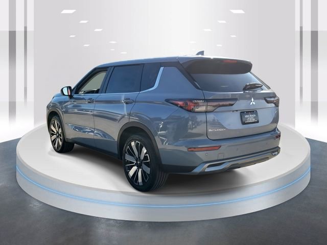 New 2026 Mitsubishi Outlander SE image 4