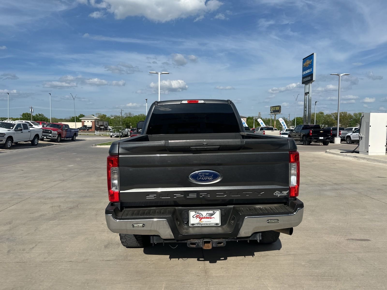 Used 2018 Ford F250 XL w/ STX Appearance Package image 4