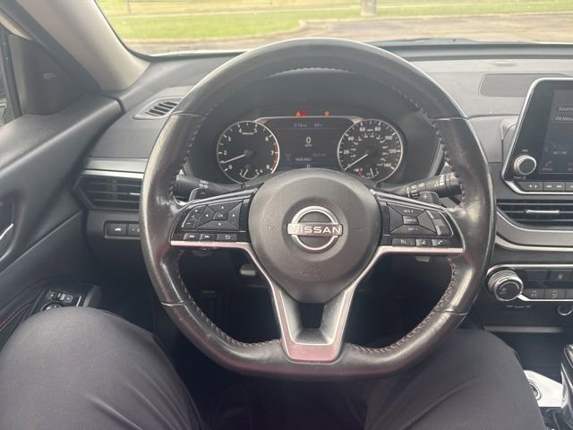 Used 2023 Nissan Altima 2.5 SR FWD image 19