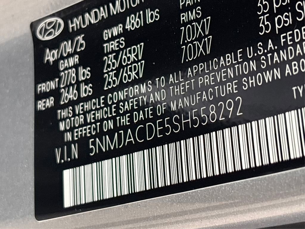 Certified 2025 Hyundai Tucson SE image 16