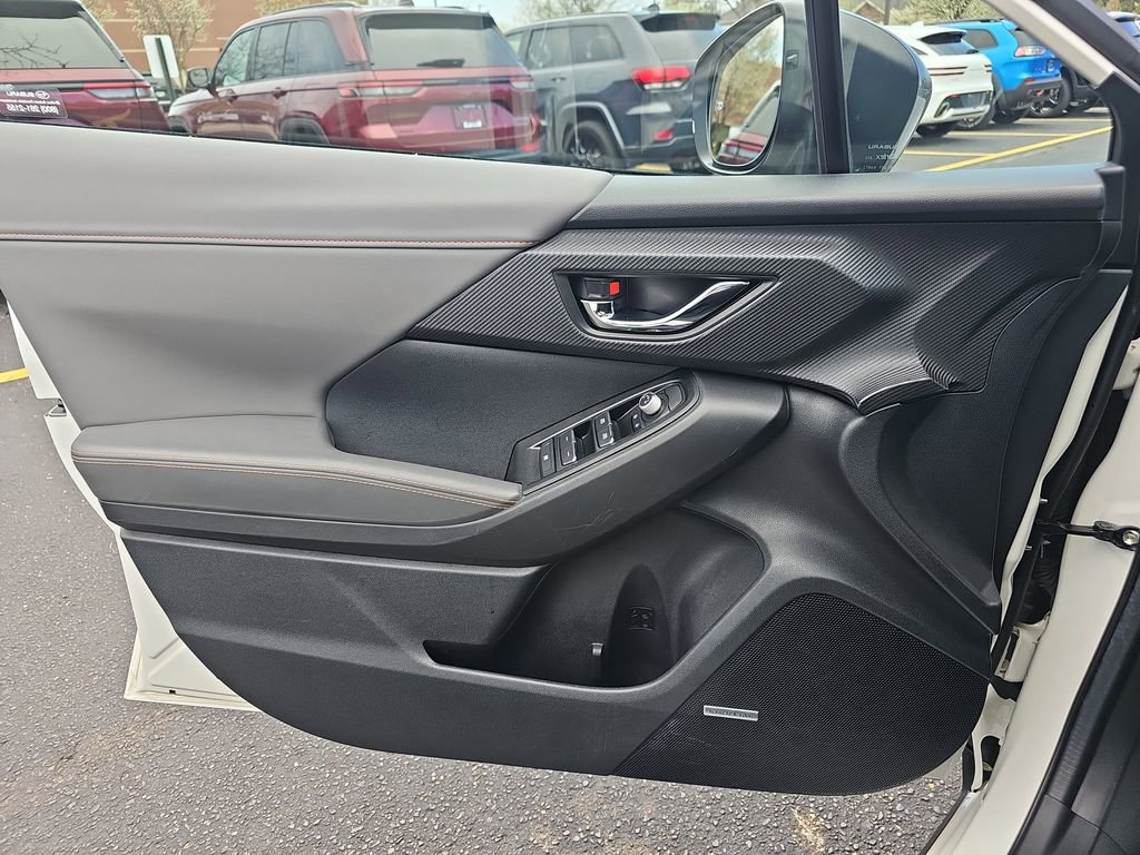 Used 2024 Subaru Crosstrek 2.5i Limited AWD/4WD image 25