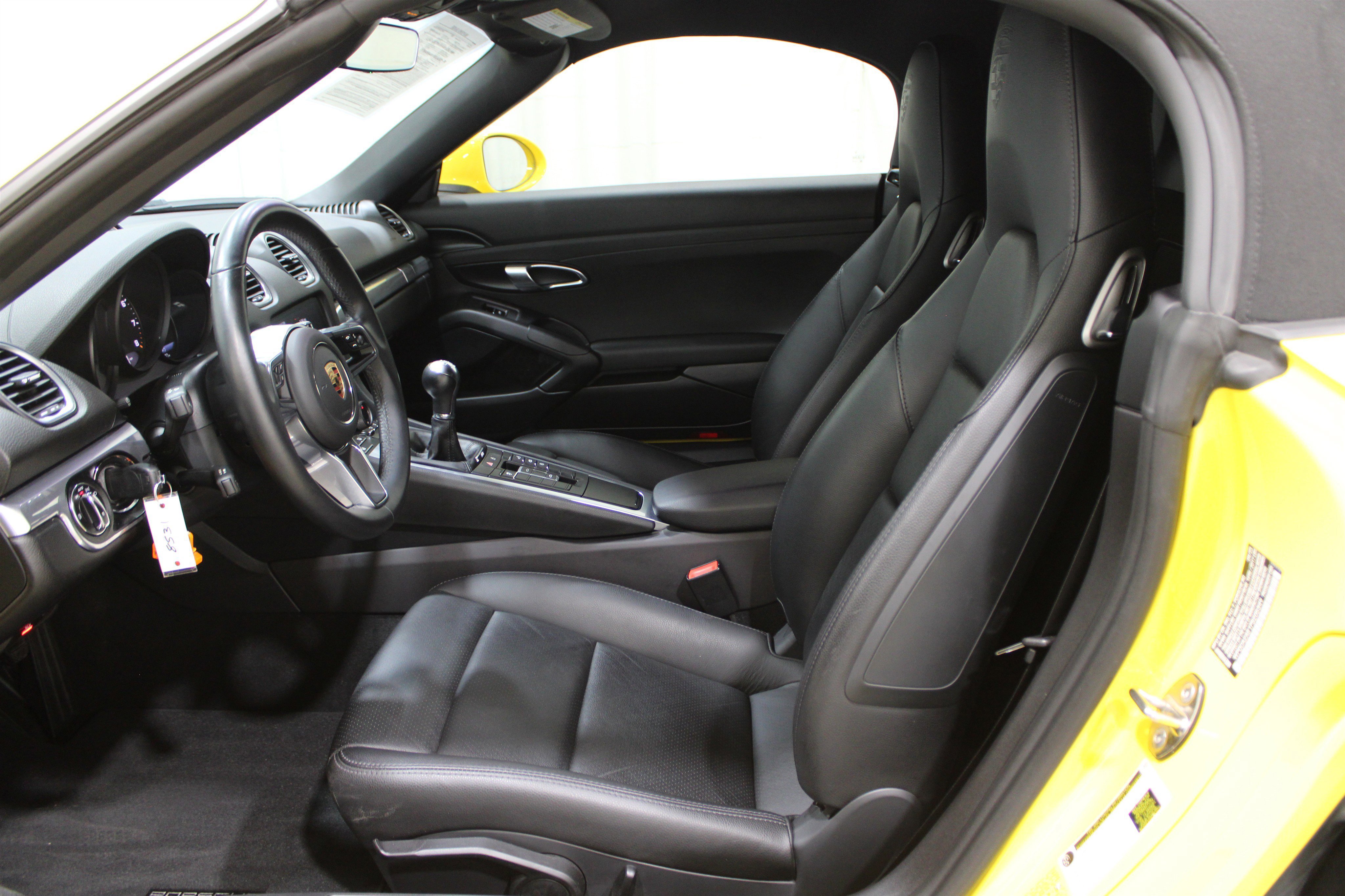 Used 2023 Porsche 718 Boxster w/ Sport Chrono Package image 6