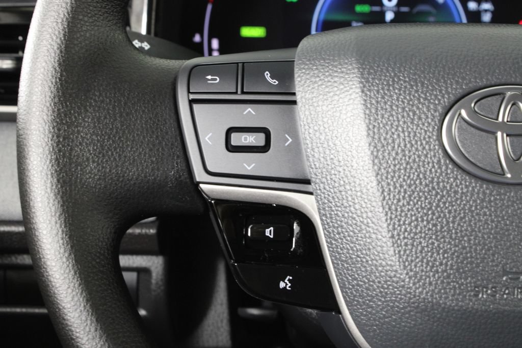 Used 2026 Toyota Camry LE FWD image 24