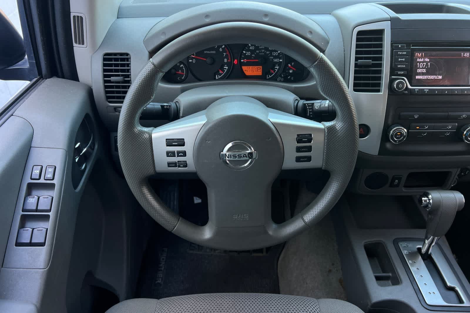 Used 2017 Nissan Frontier SV RWD image 16