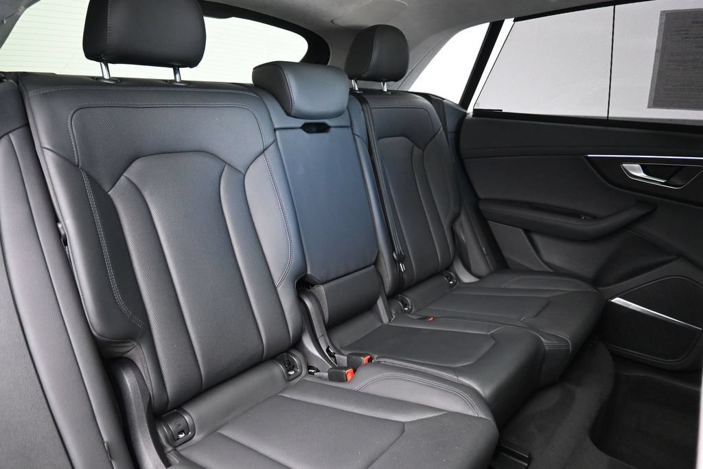 Used 2023 Audi Q8 Prestige w/ Prestige Package AWD/4WD image 25