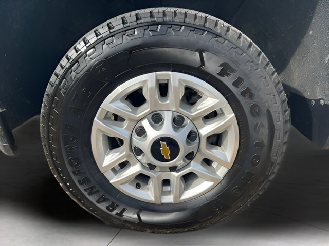 Used 2020 Chevrolet Silverado 2500 LT AWD/4WD image 10