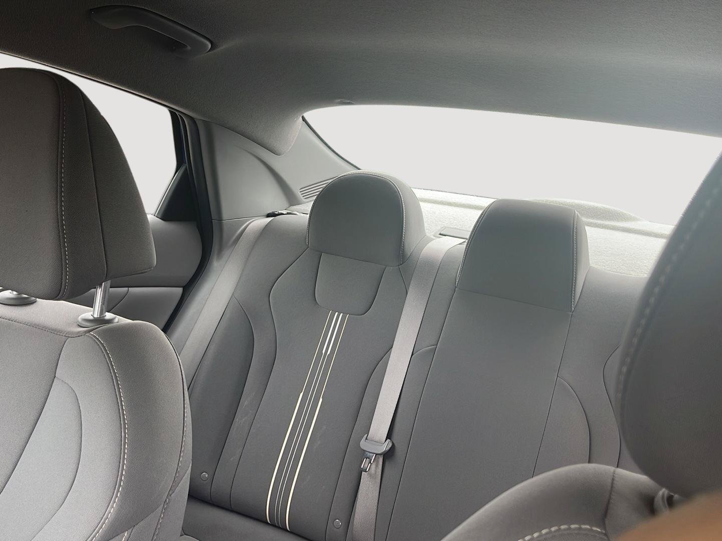 Certified 2023 Hyundai Elantra SEL FWD image 33