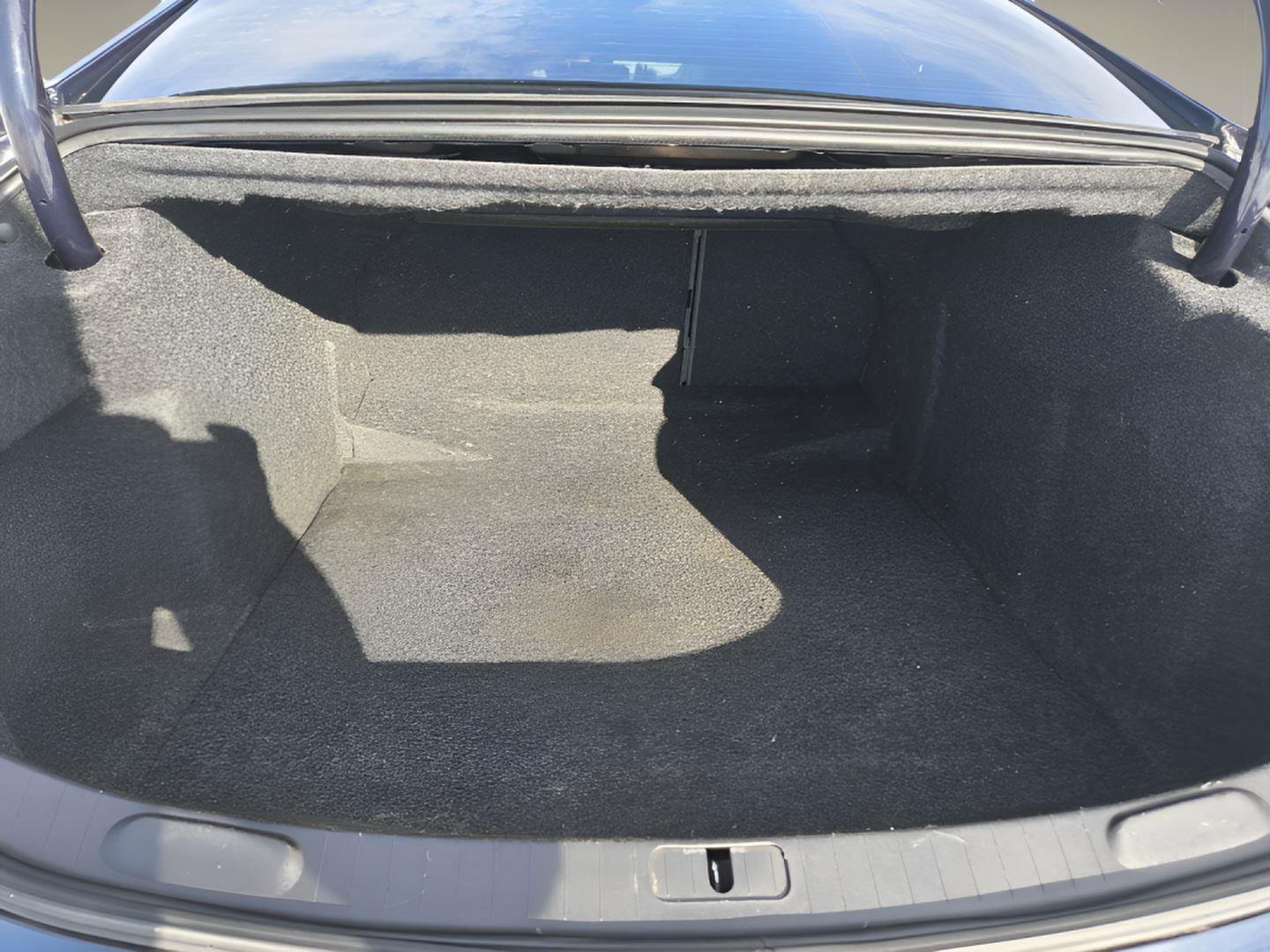 Used 2018 Chevrolet Impala LT FWD image 28