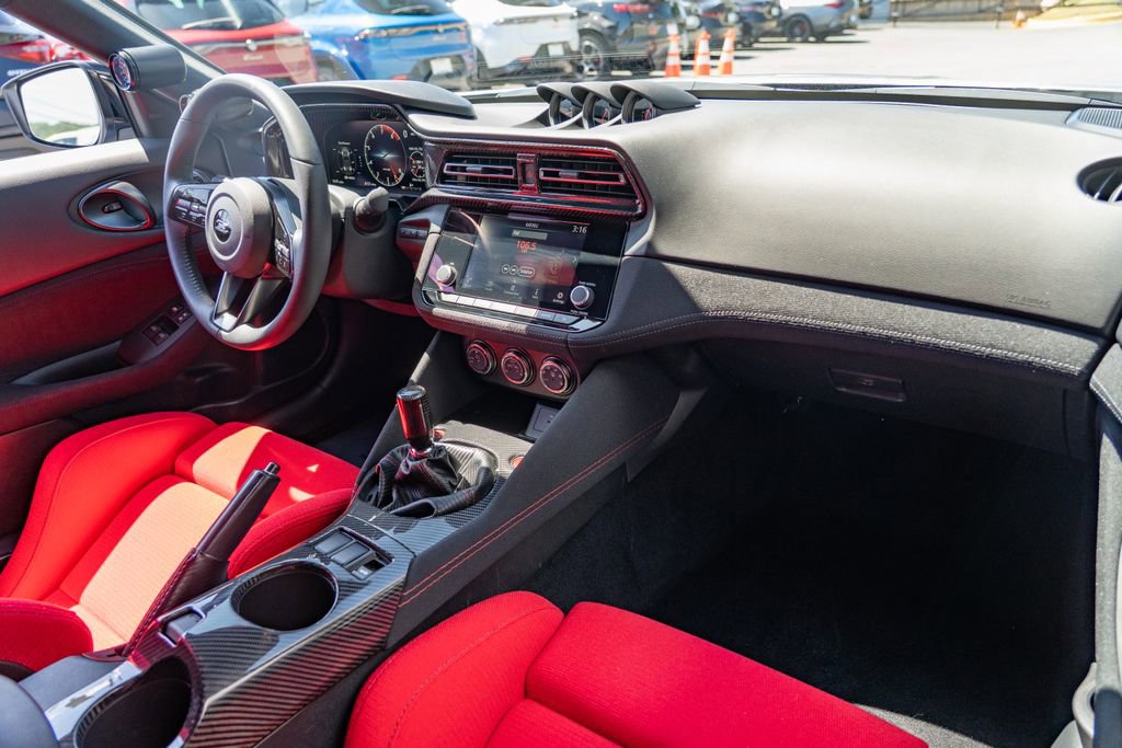 Used 2024 Nissan Z Sport w/ Floor Mat Package RWD image 21