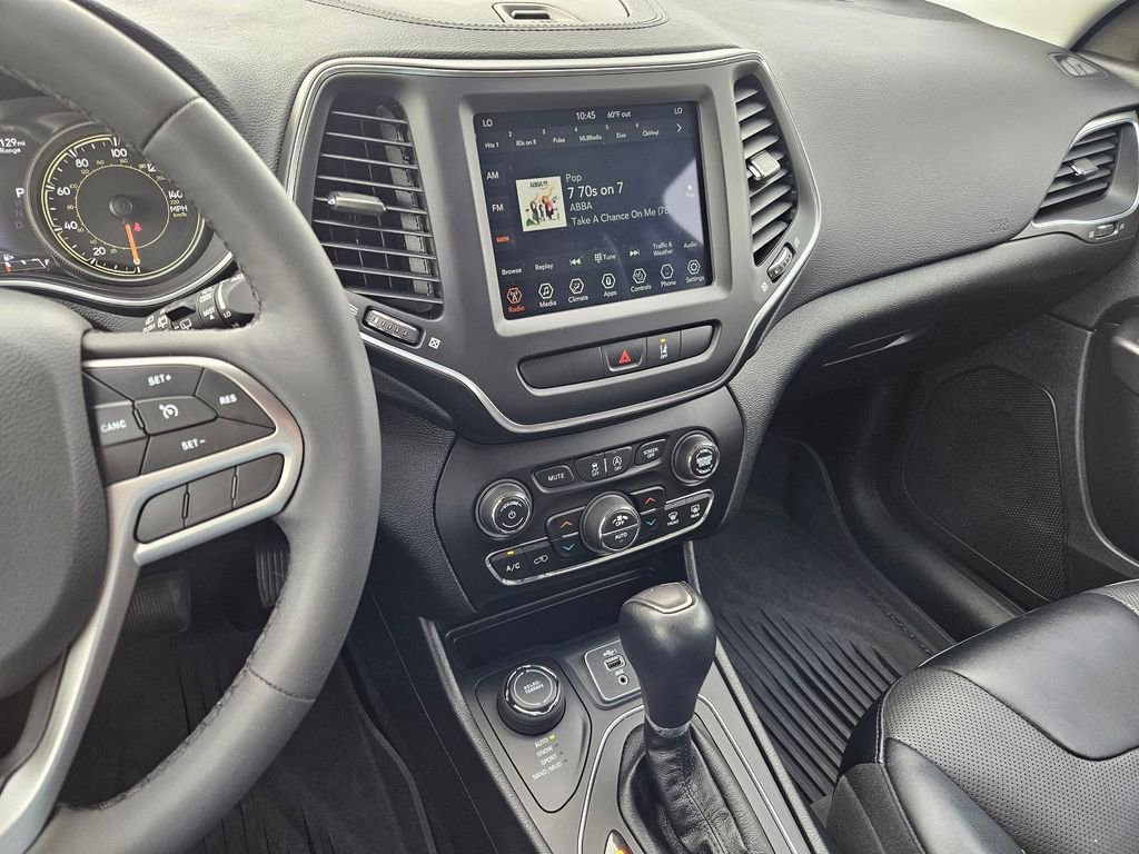 Used 2022 Jeep Cherokee Latitude Lux w/ Mopar Interior Package image 19