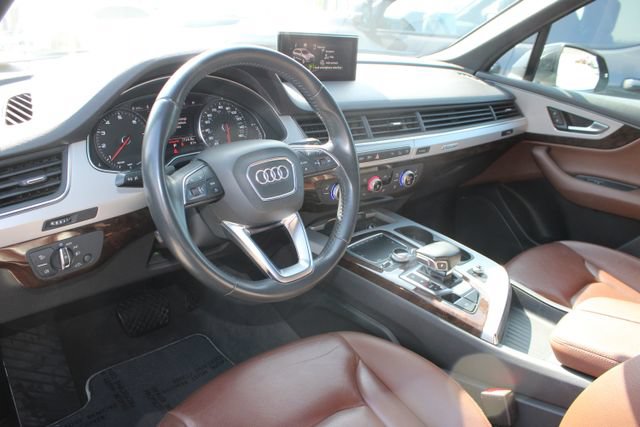 Used 2019 Audi Q7 2.0T Premium w/ Convenience Package AWD/4WD image 12