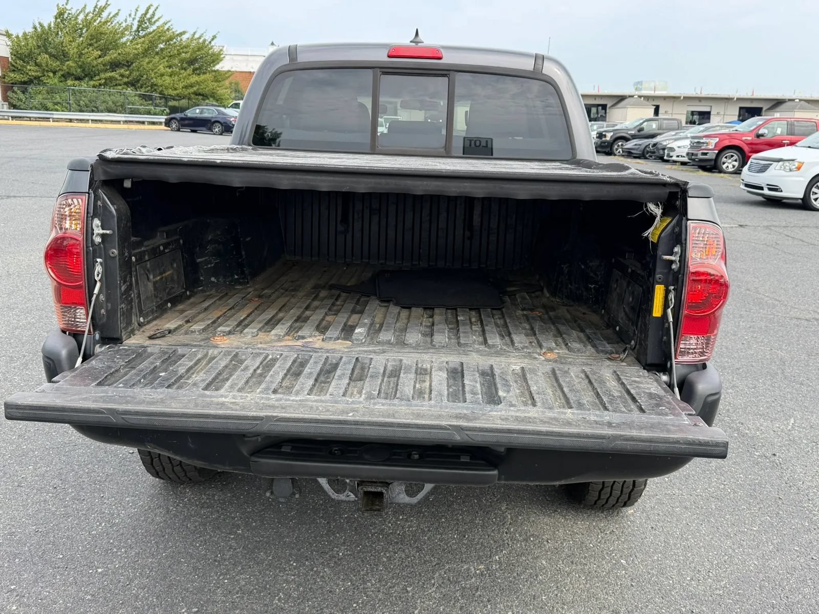 Used 2012 Toyota Tacoma 4x4 Double Cab w/ Convenience Pkg image 8