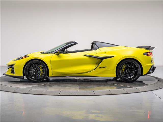 Used 2023 Chevrolet Corvette Z06 w/ Stealth Interior Trim Package image 3