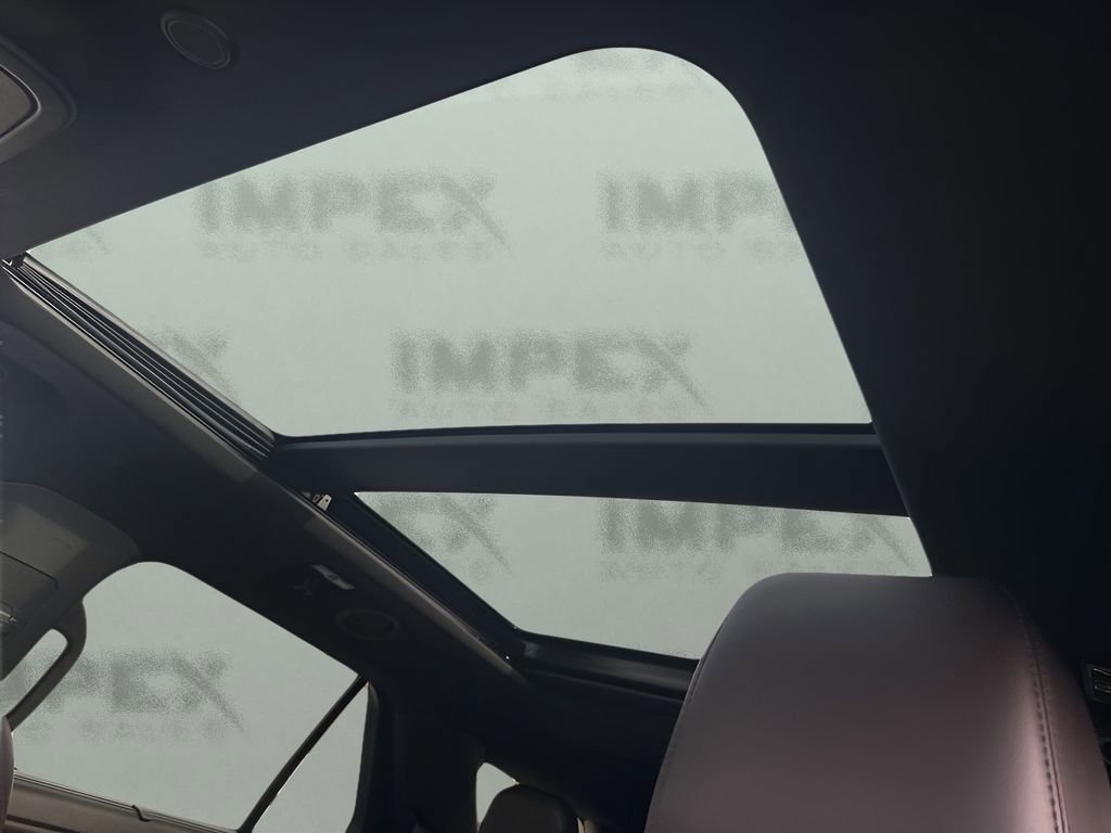 Used 2025 Ford Explorer Platinum image 12