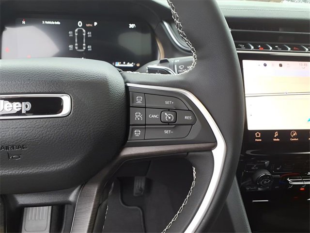 New 2025 Jeep Grand Cherokee L Limited image 18