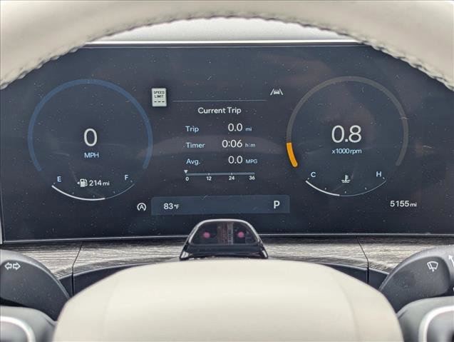 Used 2025 Hyundai Santa Fe Calligraphy image 11