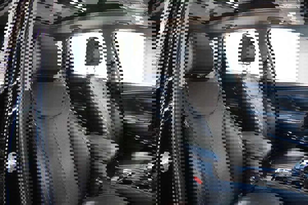 Used 2020 Hyundai Santa Fe Limited image 25