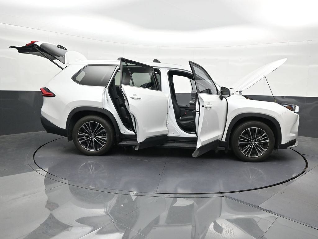 Used 2024 Toyota Grand Highlander AWD Hybrid image 33