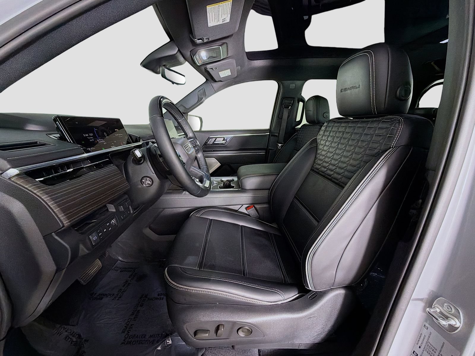 Used 2025 GMC Sierra EV Denali AWD/4WD image 22