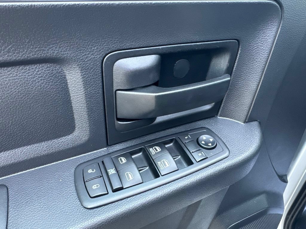 Used 2015 RAM 1500 Tradesman w/ Popular Equipment Group AWD/4WD image 13