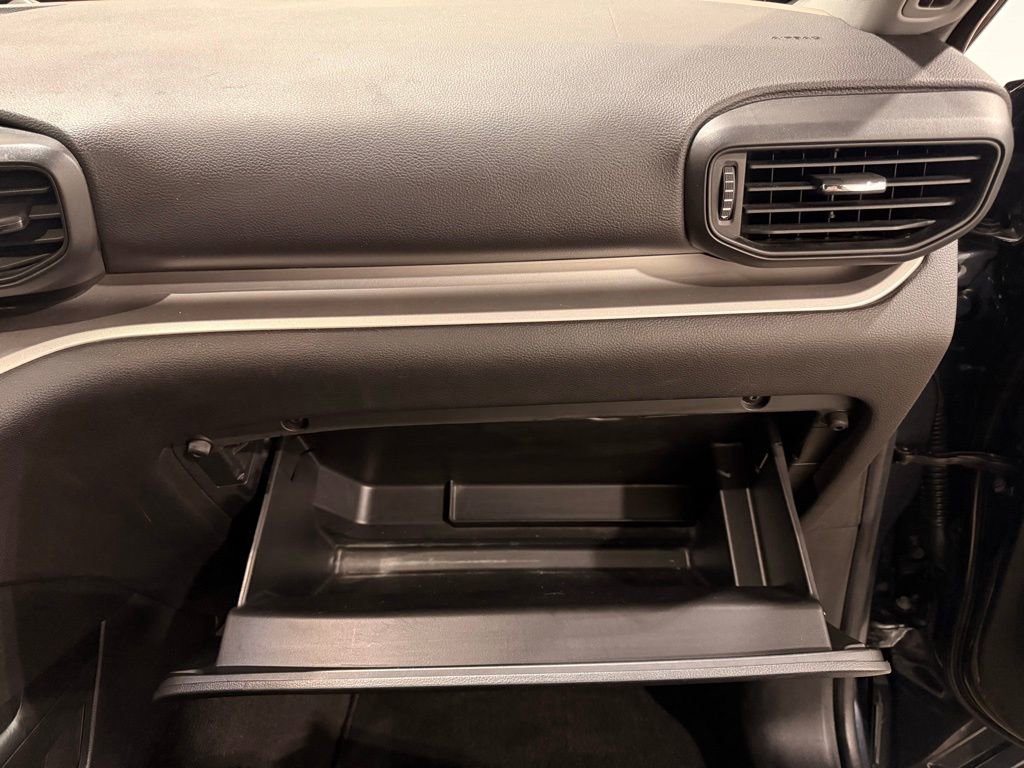 Used 2022 Ford Explorer XLT image 30