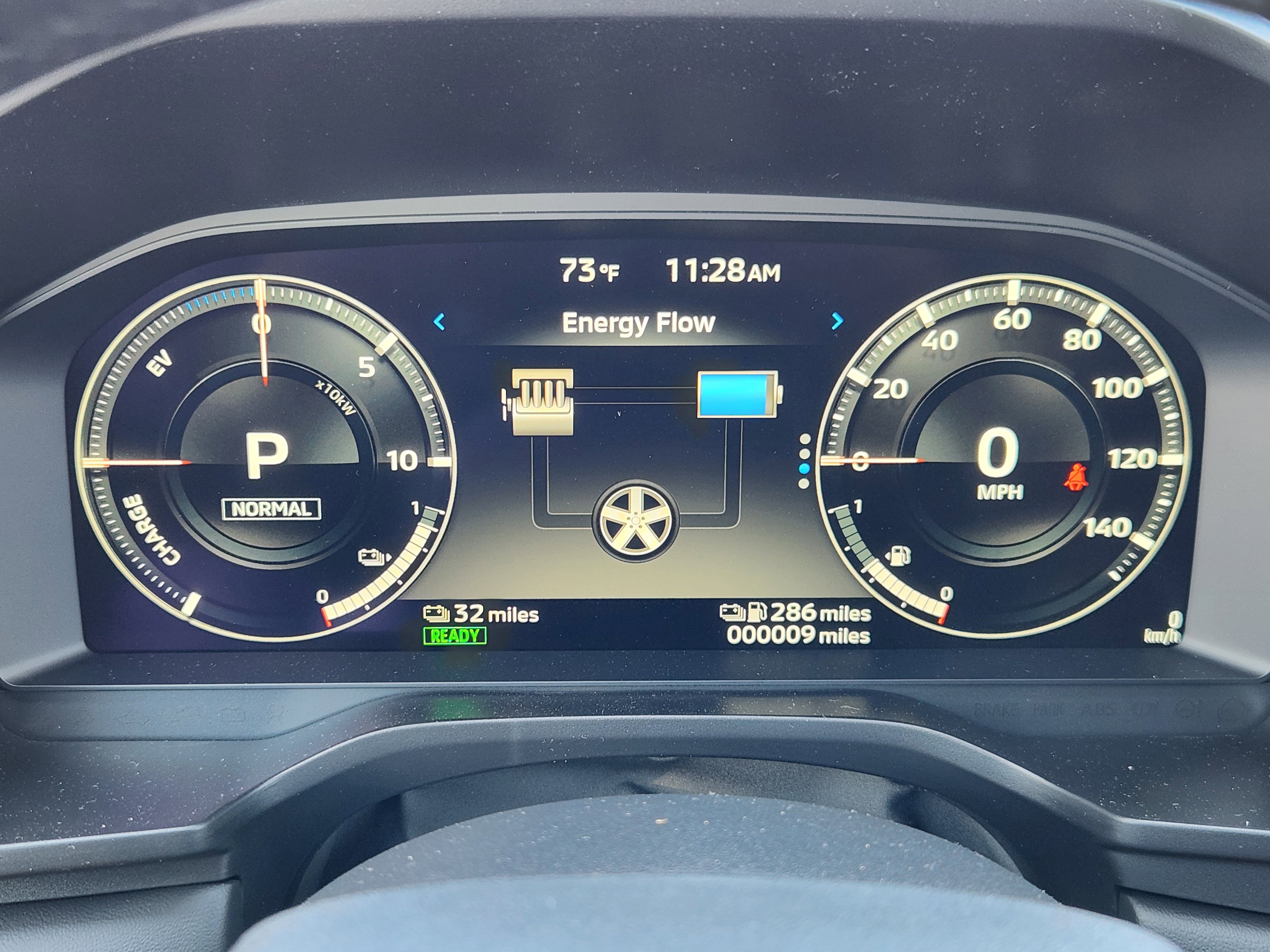 New 2025 Mitsubishi Outlander SE image 16