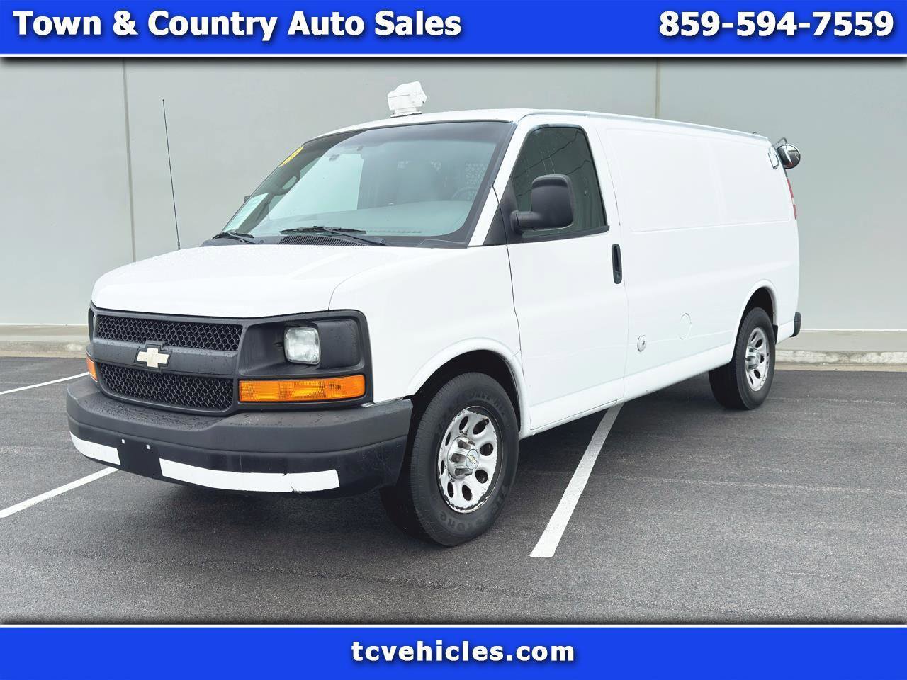 Used 2011 Chevrolet Express 1500 RWD image 1