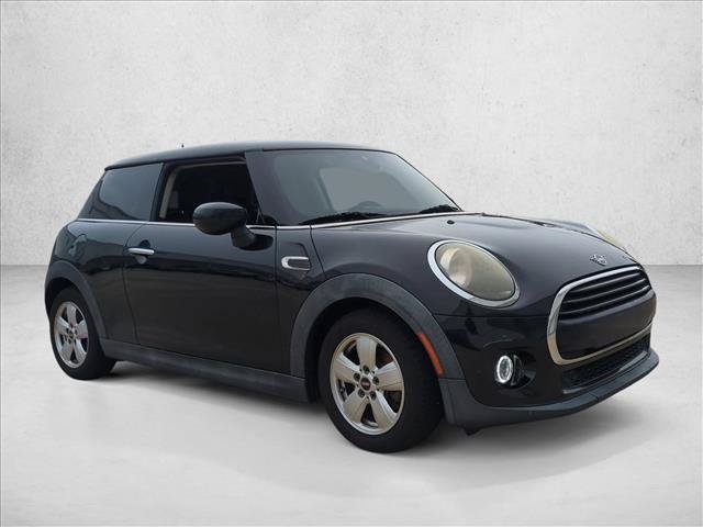 Used 2020 MINI Cooper 2-Door Hardtop w/ Storage Package FWD image 3