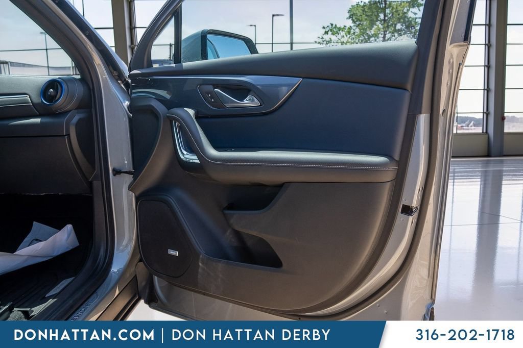 Used 2023 Chevrolet Blazer RS w/ LPO, Floor Liner Package FWD image 27