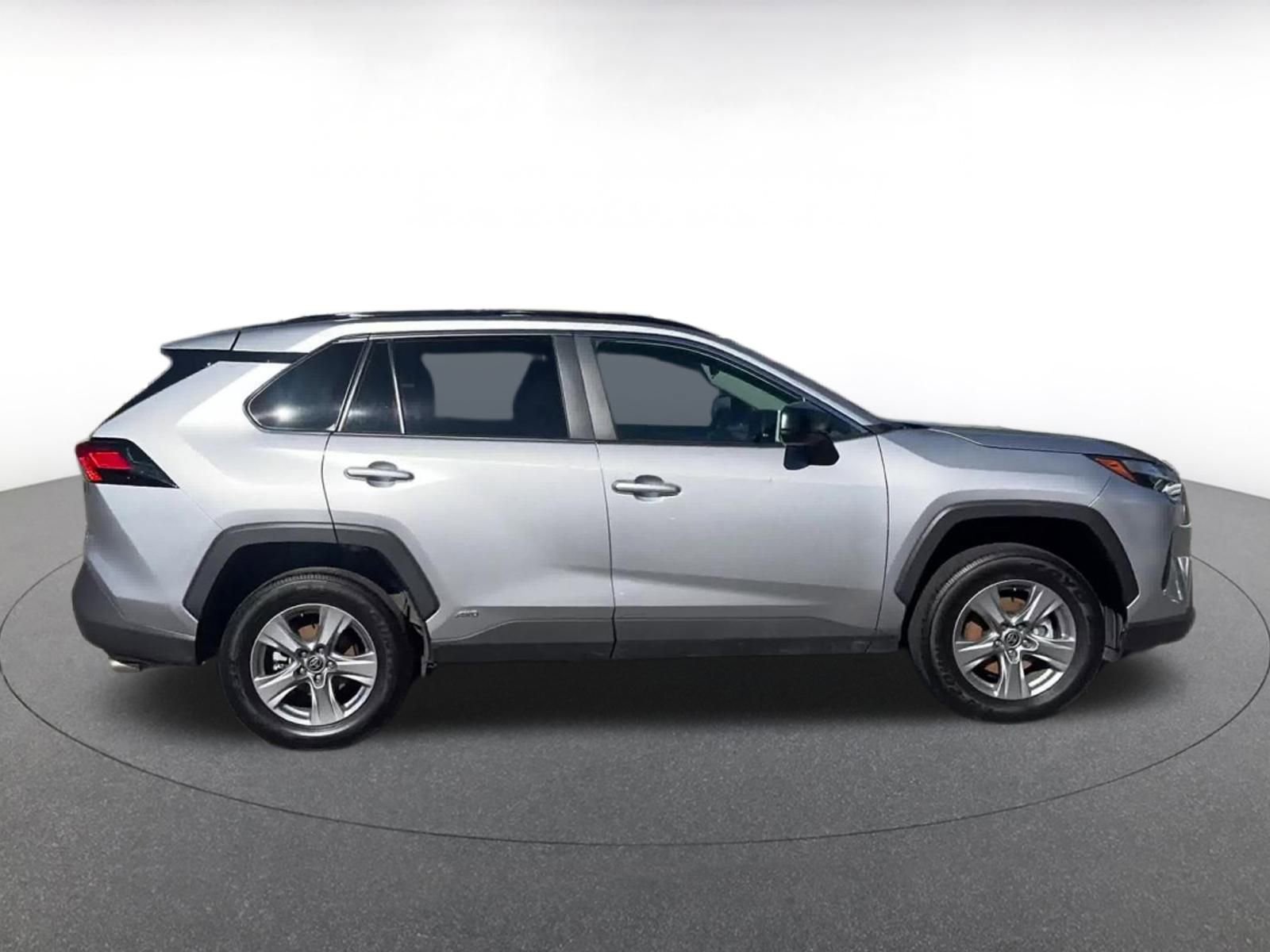 Used 2025 Toyota RAV4 LE image 16