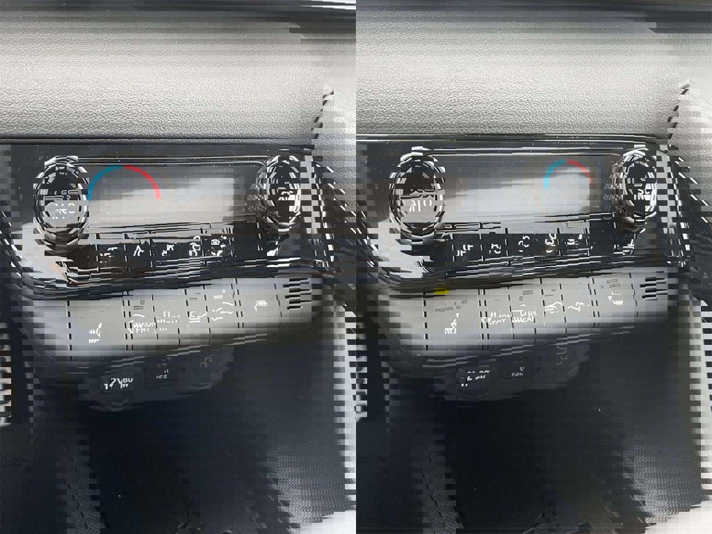 New 2026 Hyundai Elantra SEL Sport Premium image 16