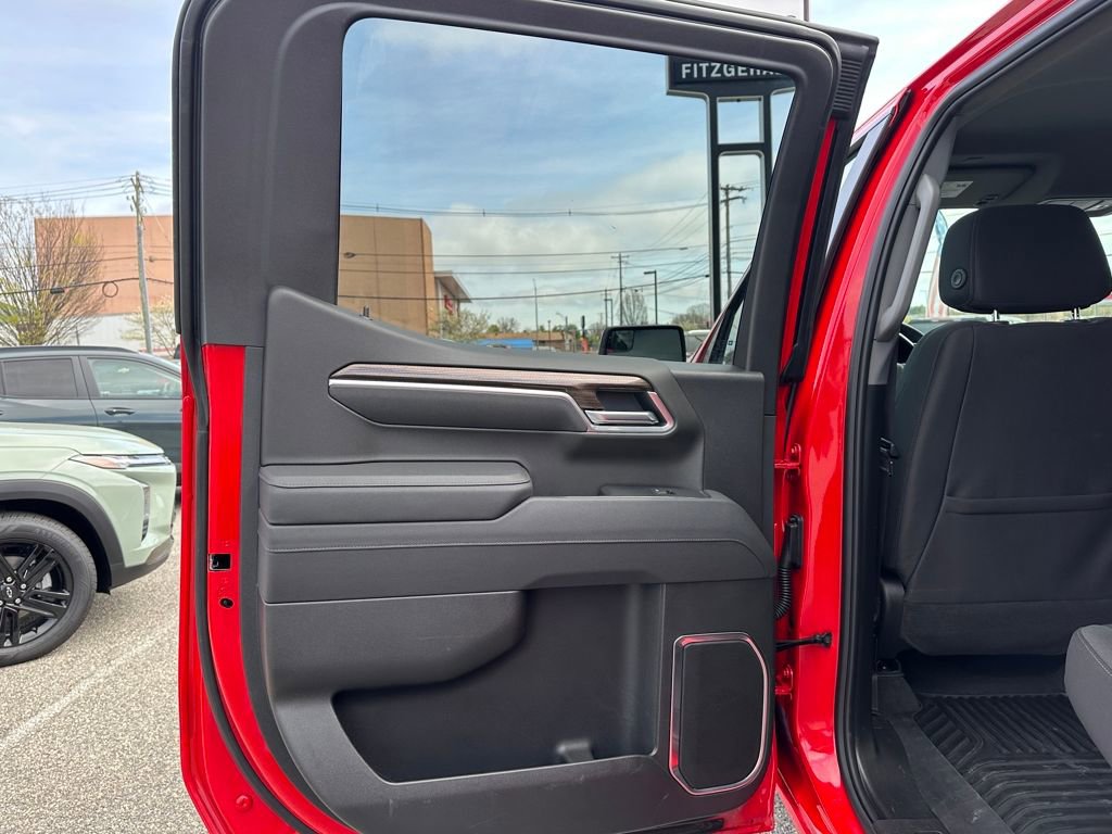 Certified 2026 Chevrolet Silverado 1500 LT AWD/4WD image 8