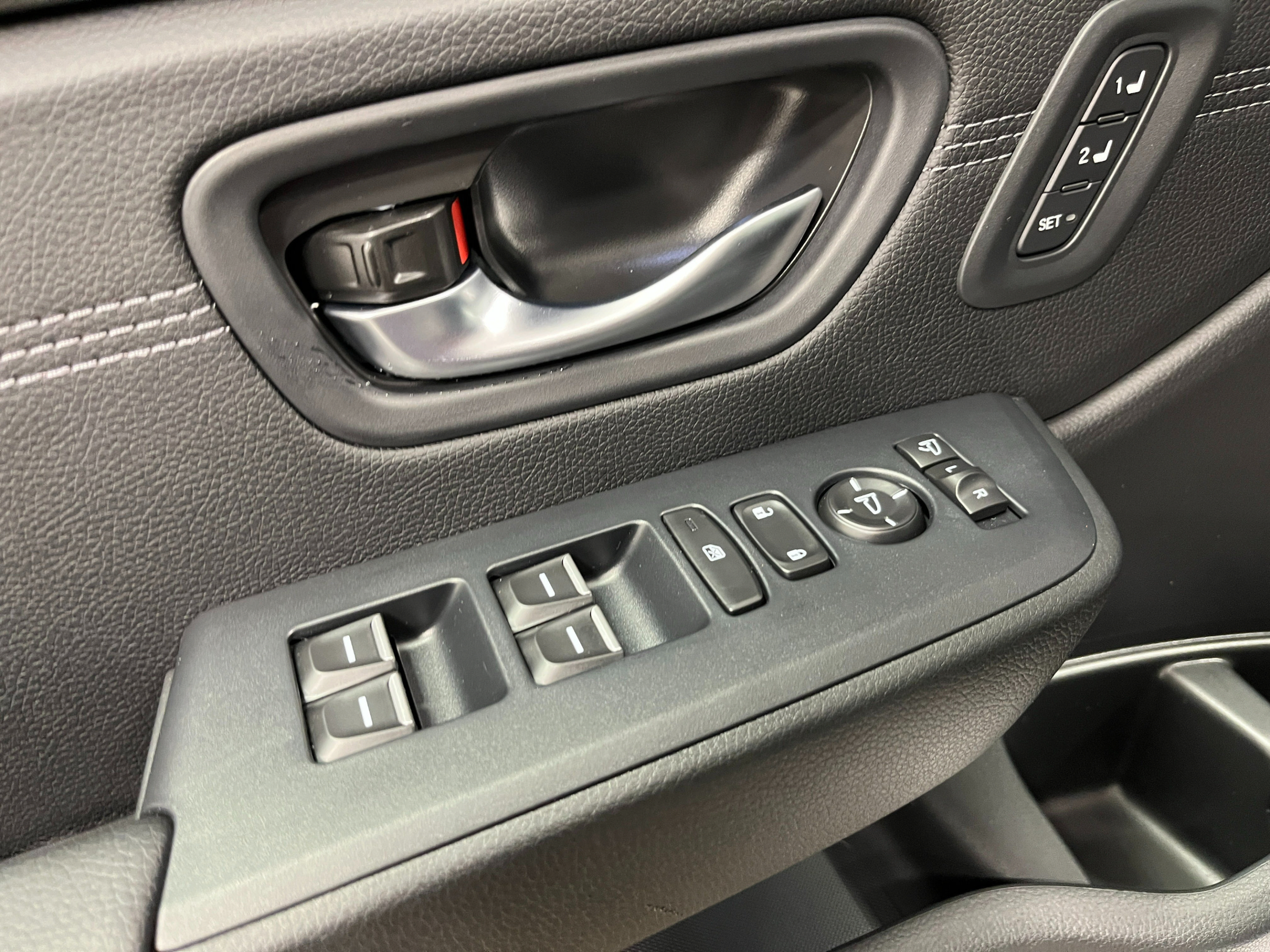 New 2026 Honda Pilot Touring image 10