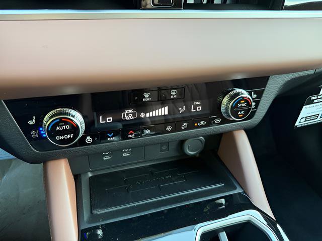 New 2026 Mitsubishi Outlander SEL image 19