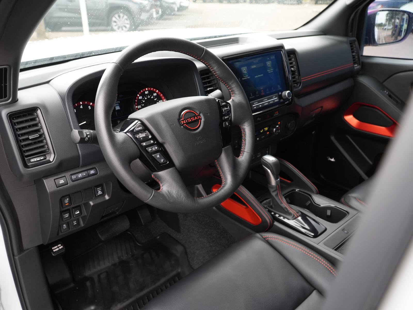 Used 2024 Nissan Frontier PRO-4X w/ Pro Premium Package image 16