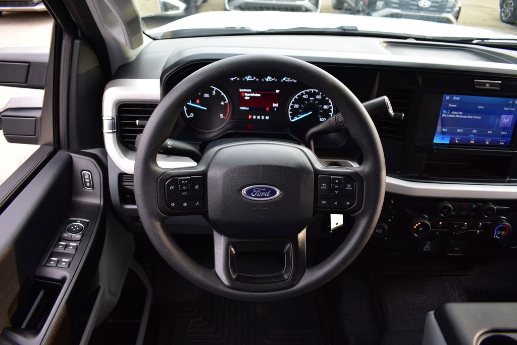 Used 2025 Ford F350 XL AWD/4WD image 41