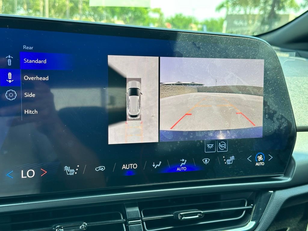 Used 2024 Chevrolet Equinox EV RS image 14