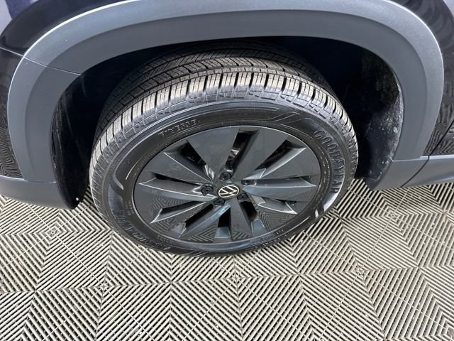 Used 2024 Volkswagen Taos S image 10