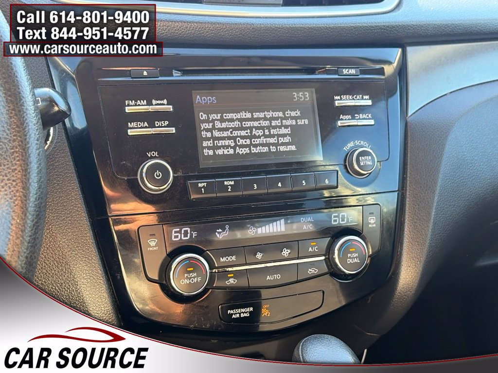 Used 2016 Nissan Rogue SV AWD/4WD image 19
