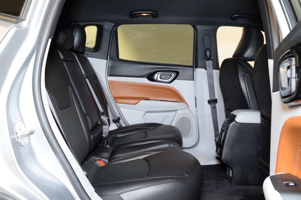 Used 2023 Jeep Compass Limited AWD/4WD image 29
