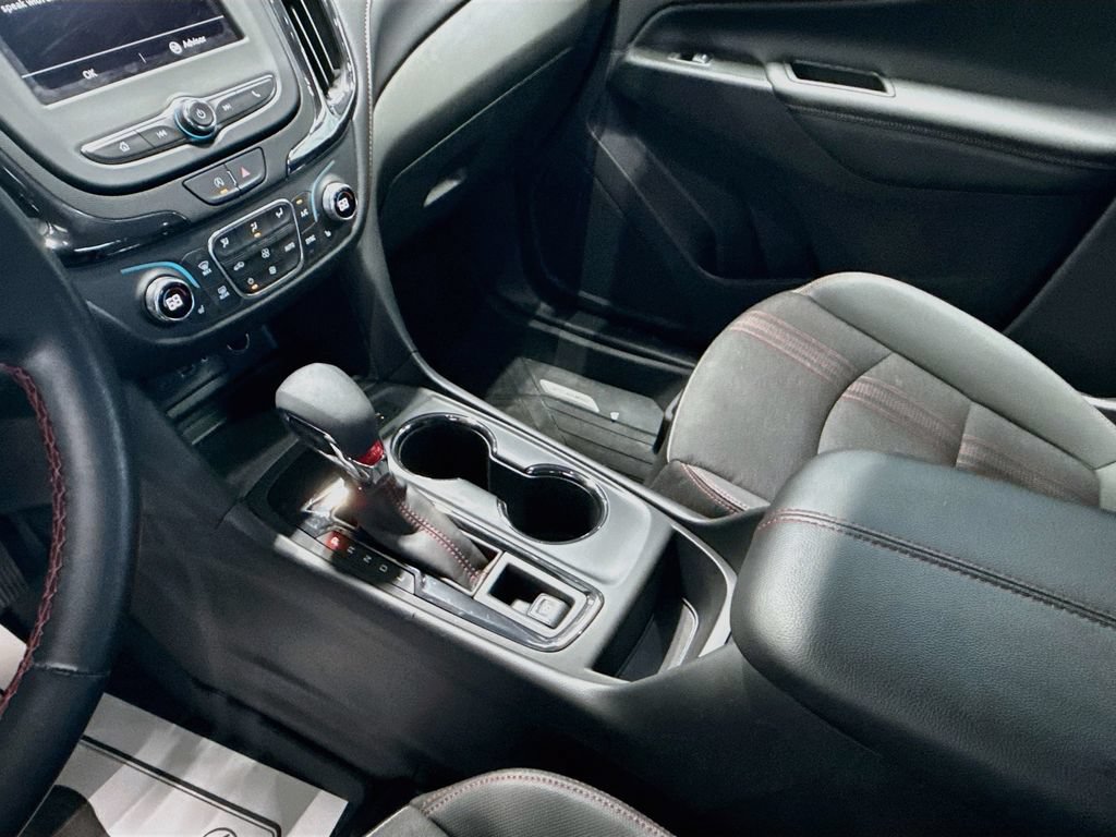 Used 2024 Chevrolet Equinox RS w/ LPO, Floor Liner Package FWD image 16