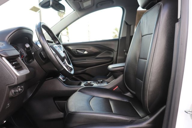 Used 2023 GMC Terrain SLT image 10